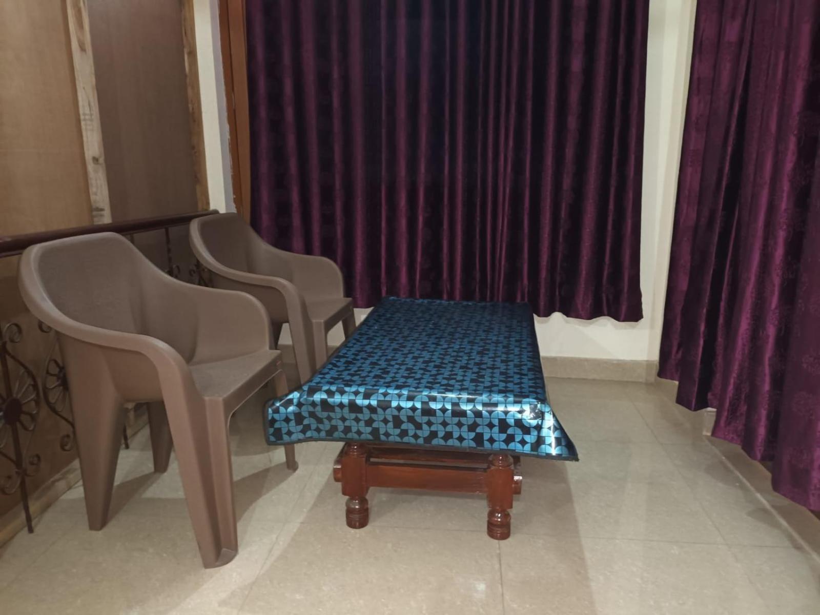 Anant Paying Guest House Ayodhya エクステリア 写真