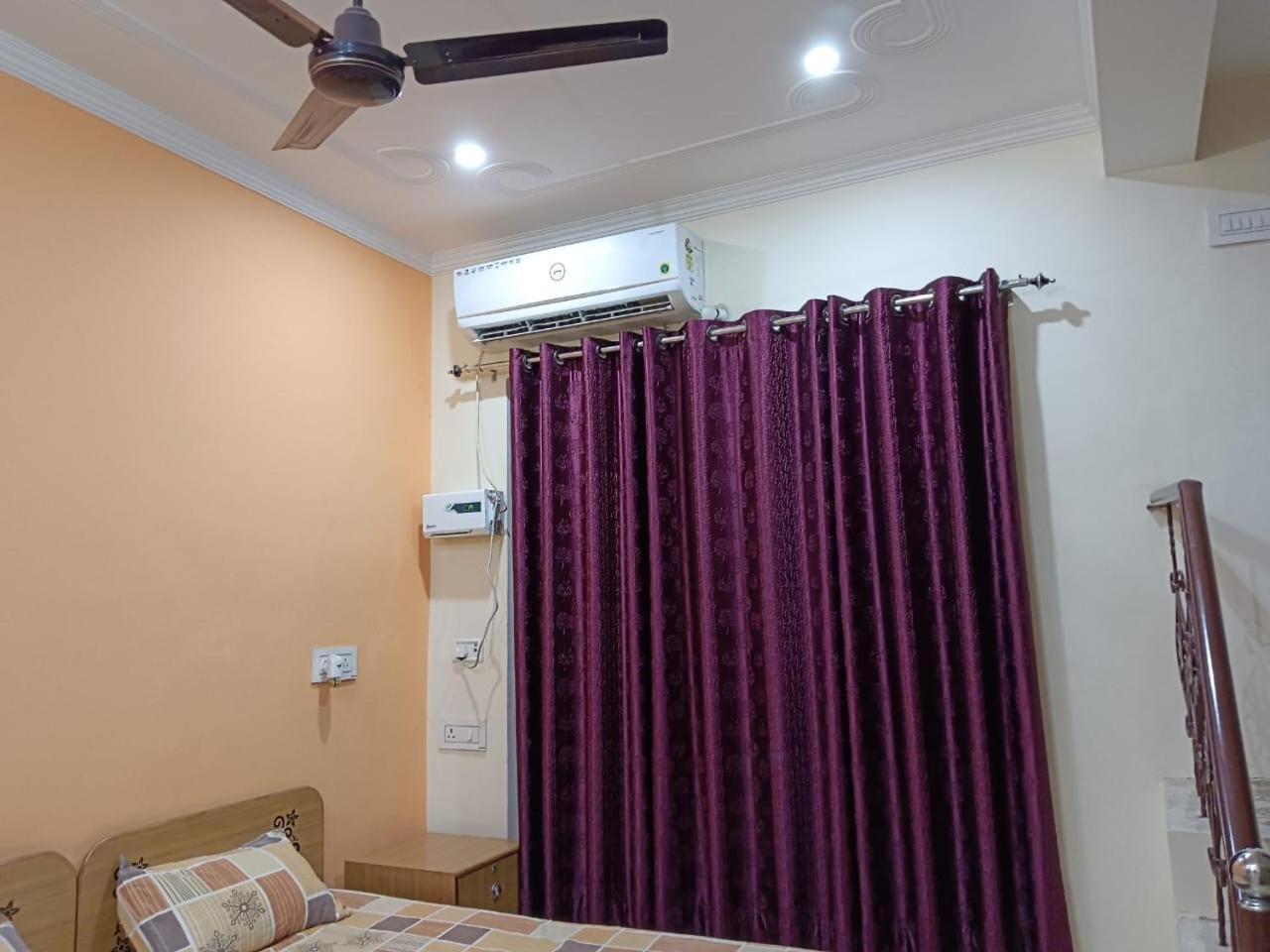 Anant Paying Guest House Ayodhya エクステリア 写真